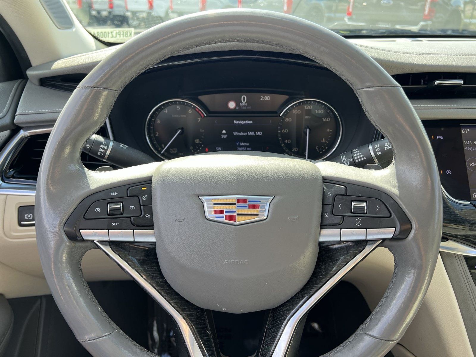 Used 2020 Cadillac XT6 Premium Luxury FWD image 16