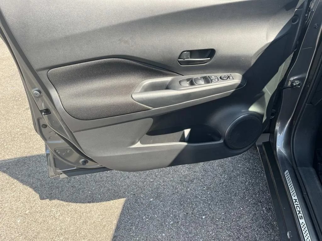 Used 2024 Nissan Kicks S FWD image 27