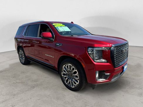 Used 2023 GMC Yukon Denali Ultimate AWD/4WD image 8