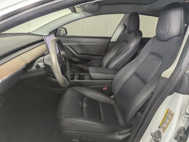 Used 2020 Tesla Model 3 Standard Range Plus RWD image 10