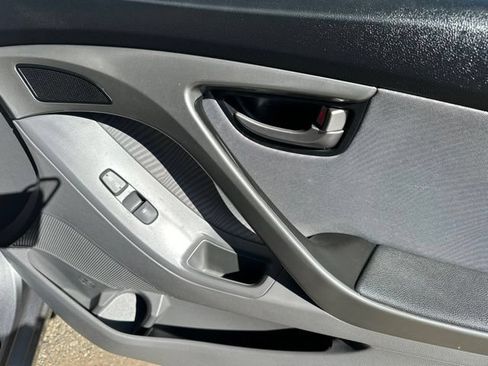 Used 2012 Hyundai Elantra GLS w/ Preferred Pkg 3 FWD image 20