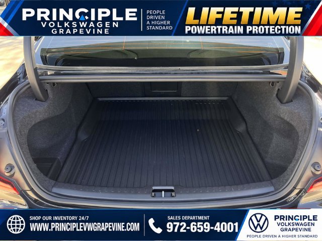 Used 2023 Volvo S60 B5 Plus w/ Climate Package FWD image 25