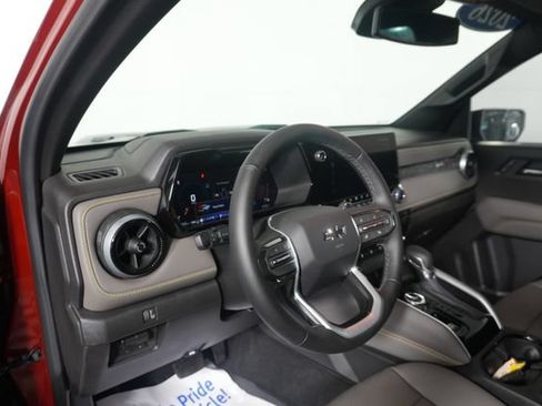 Used 2026 Chevrolet Colorado ZR2 w/ Technology Package AWD/4WD image 25