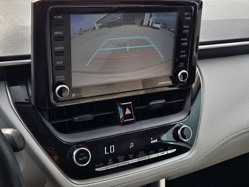 Used 2022 Toyota Corolla Cross LE w/ Moonroof Package image 21