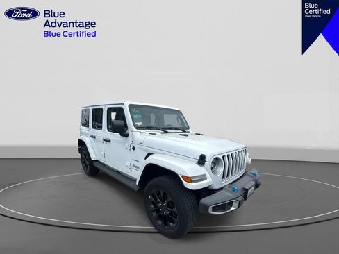 Used 2023 Jeep Wrangler Unlimited Sahara AWD/4WD image 5