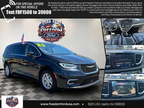Used 2023 Chrysler Pacifica Touring-L FWD image 1