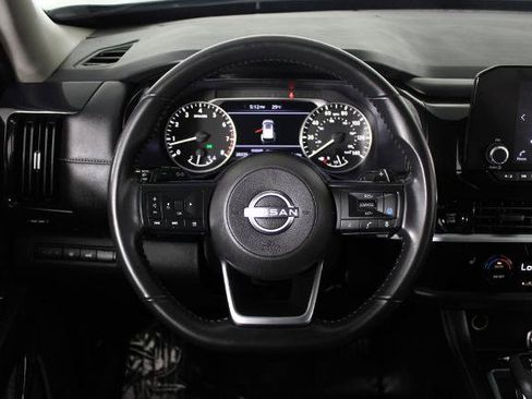 Certified 2025 Nissan Pathfinder SV FWD image 10