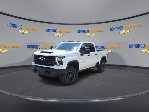 Used 2024 Chevrolet Silverado 2500 ZR2 w/ ZR2 Bison Edition AWD/4WD image 11