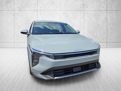 Used 2025 Kia K4 EX FWD image 4