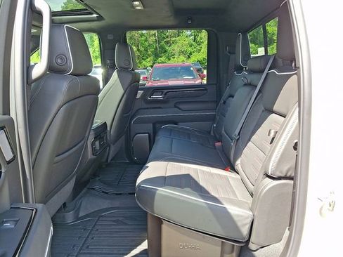Used 2026 GMC Sierra 2500 AT4X AWD/4WD image 8