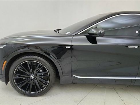 Used 2025 Cadillac Lyriq Luxury image 9