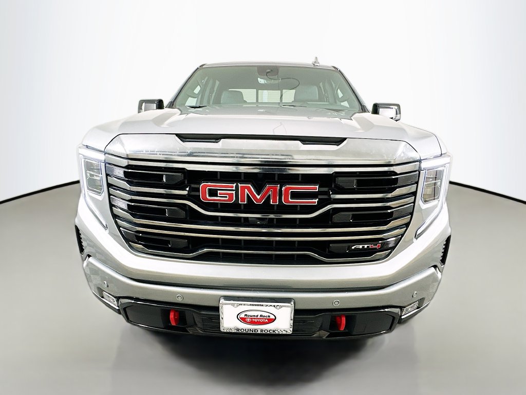Used 2024 GMC Sierra 1500 AT4 w/ Technology Package AWD/4WD image 2