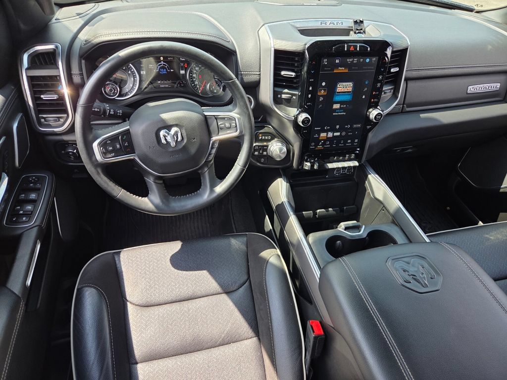 Used 2023 RAM 1500 Laramie AWD/4WD image 8