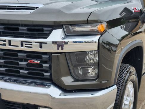 Used 2022 Chevrolet Silverado 2500 LT w/ Convenience Package AWD/4WD image 16