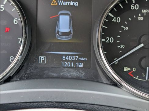 Used 2016 Nissan Rogue SV FWD image 10