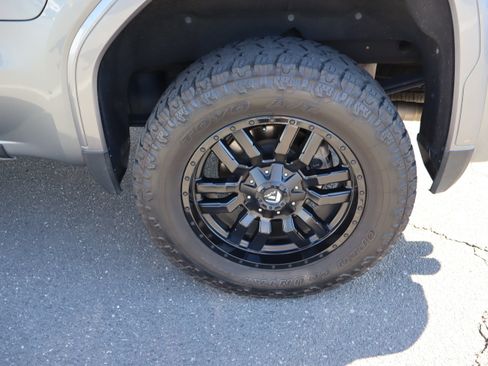 Used 2020 GMC Sierra 1500 AT4 w/ AT4 Premium Package AWD/4WD image 41
