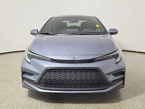 Used 2025 Toyota Corolla SE FWD image 3