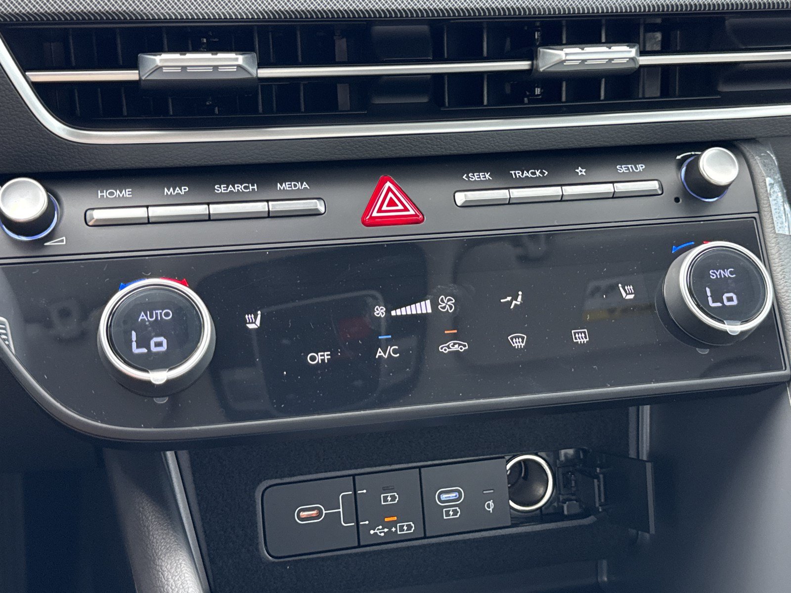 New 2026 Hyundai Sonata SEL FWD image 24