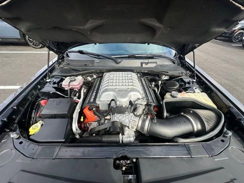 Used 2018 Dodge Challenger SRT Hellcat image 16