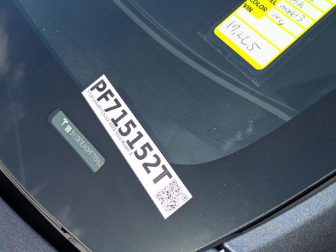 Used 2023 Tesla Model 3 Standard Range image 15