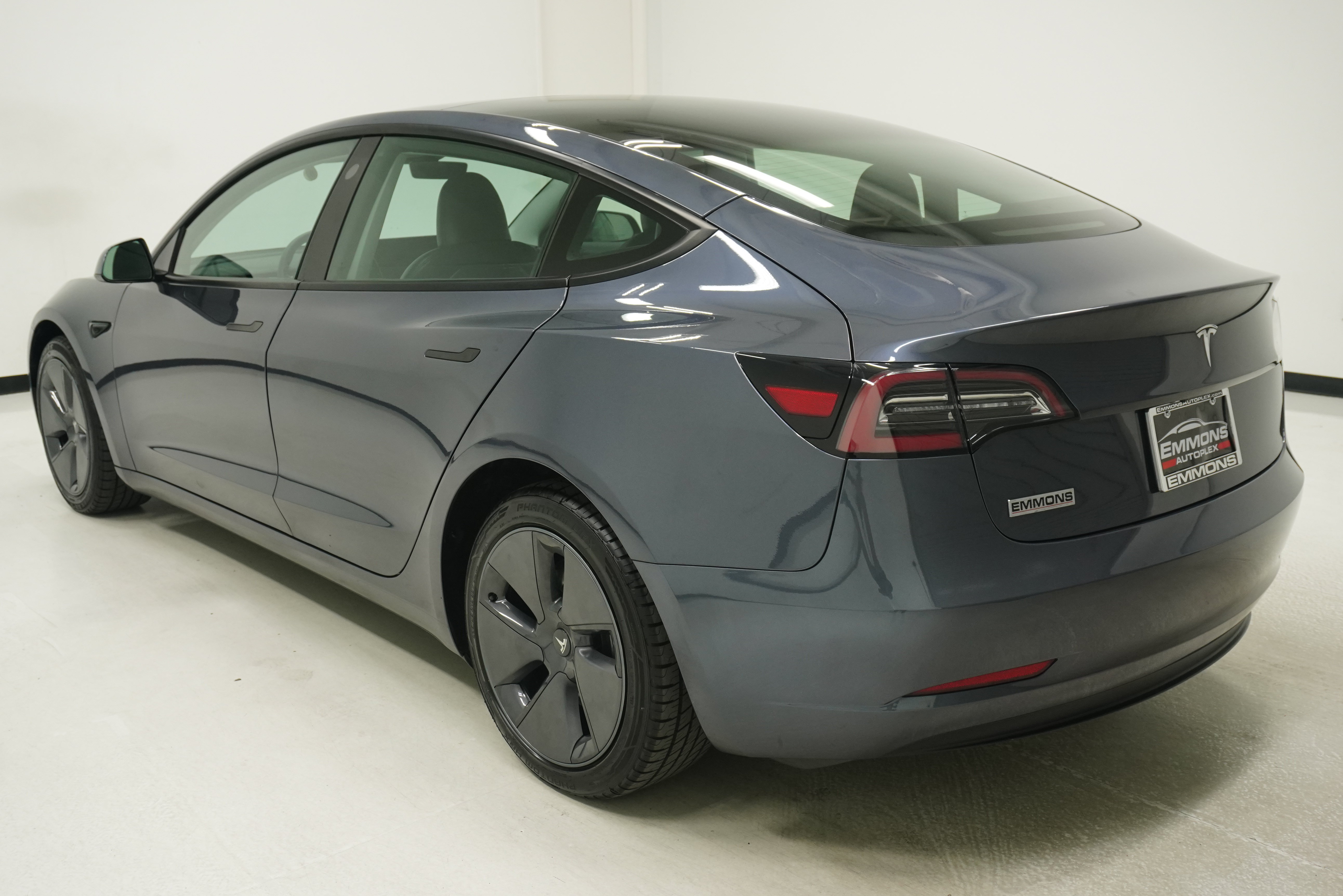 Used 2023 Tesla Model 3 Standard Range RWD image 6