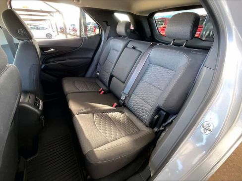 Used 2020 Chevrolet Equinox LT image 16