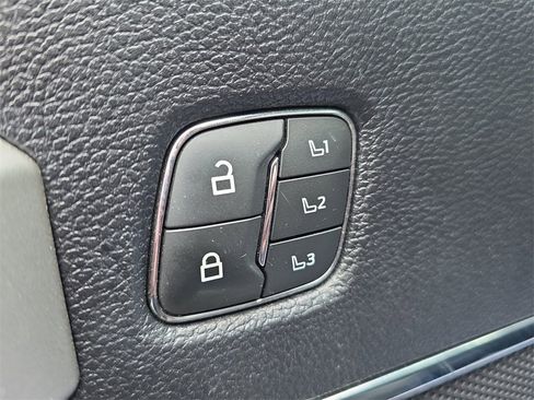 Used 2021 Ford F250 Lariat w/ Lariat Ultimate Package image 40