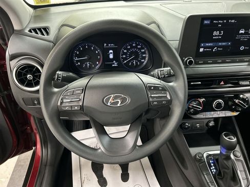 Used 2023 Hyundai Kona SEL AWD/4WD image 4