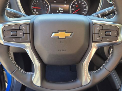 Used 2024 Chevrolet Blazer LT FWD image 32