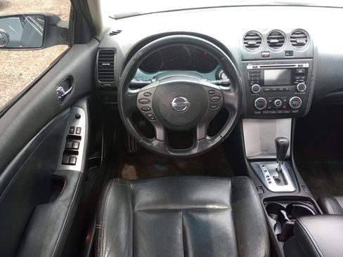 Used 2011 Nissan Altima 2.5 SL w/ 2.5SL Pkg FWD image 9