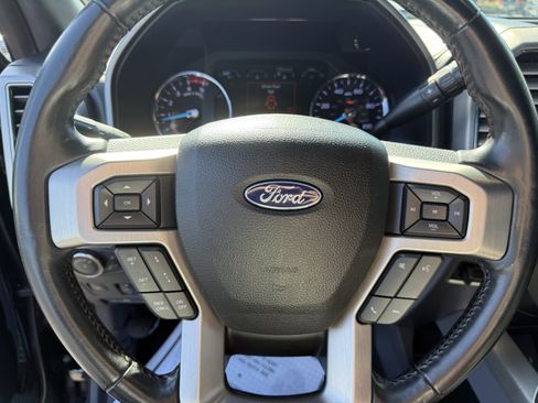 Certified 2018 Ford F250 Platinum w/ Platinum Ultimate Package image 28