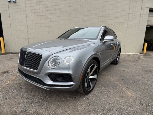 Used 2020 Bentley Bentayga AWD/4WD image 24