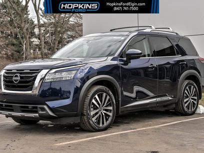 Used 2024 Nissan Pathfinder Platinum w/ Cargo Package