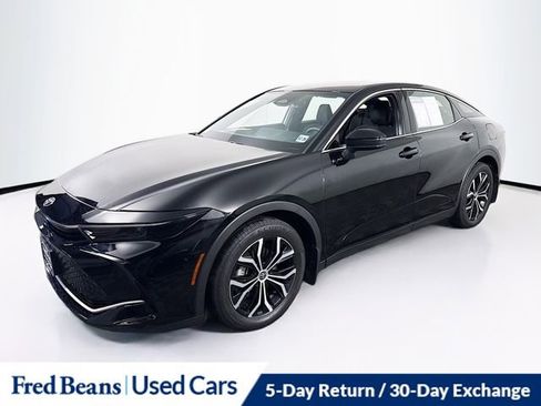 Used 2023 Toyota Crown XLE image 4