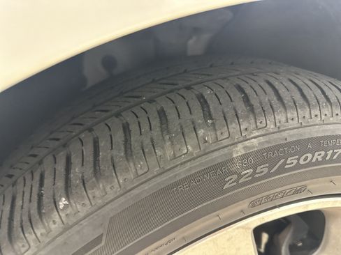 Used 2019 Honda Accord EX-L image 12