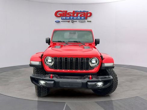 Used 2024 Jeep Wrangler Unlimited Rubicon AWD/4WD image 2