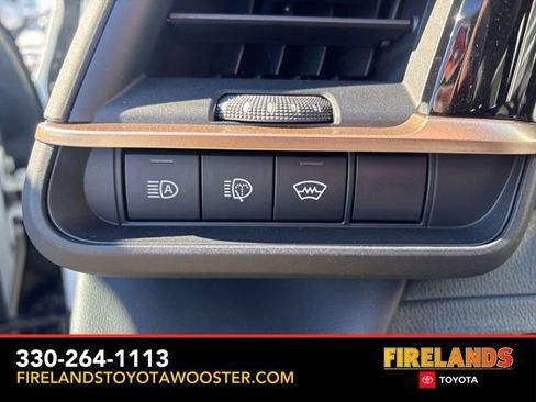 New 2025 Toyota Crown Signia image 15