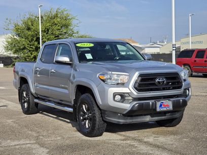 Used 2022 Toyota Tacoma SR5 w/ Technology Package