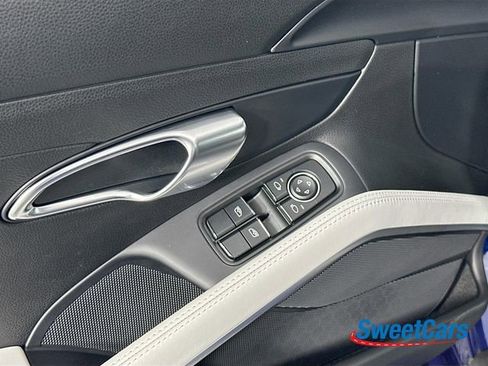 Used 2024 Porsche 718 Cayman image 27