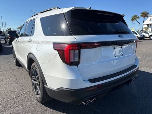 Used 2025 Ford Explorer ST w/ Sun And Sound Package image 6