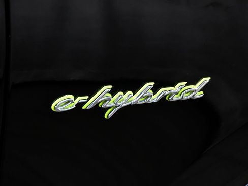 Used 2020 Porsche Cayenne E-Hybrid image 94