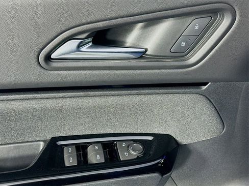 New 2025 Honda Prologue EX image 25