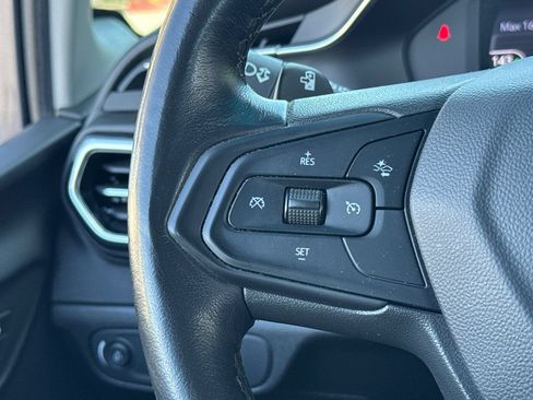 Used 2023 Chevrolet Bolt LT w/ Infotainment Package FWD image 34
