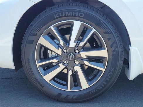 New 2025 Nissan Versa SV w/ Trunk Package image 4