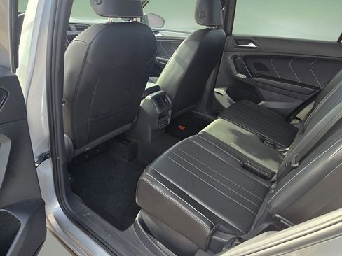 Used 2023 Volkswagen Tiguan SE R-Line image 15