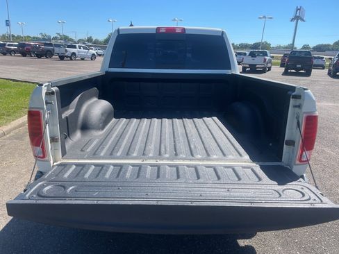 Used 2017 RAM 1500 Laramie w/ Convenience Group image 7