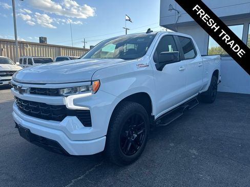 Used 2024 Chevrolet Silverado 1500 RST w/ Convenience Package II AWD/4WD image 2