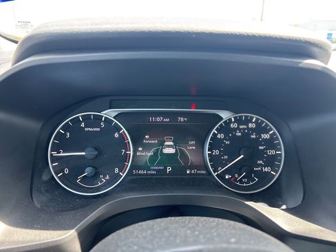 Used 2024 Nissan Rogue S image 7