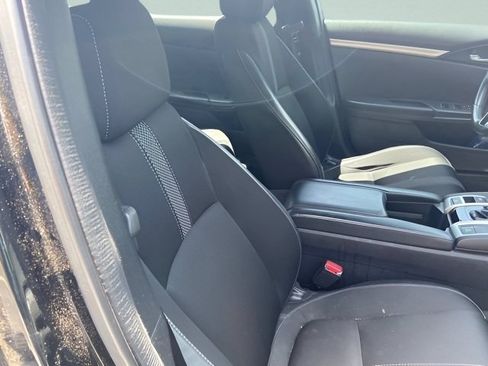 Used 2020 Honda Civic Sport image 8