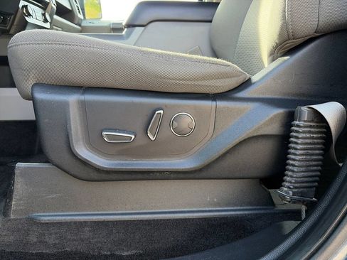 Used 2018 Ford F150 XLT w/ Equipment Group 302A Luxury AWD/4WD image 33